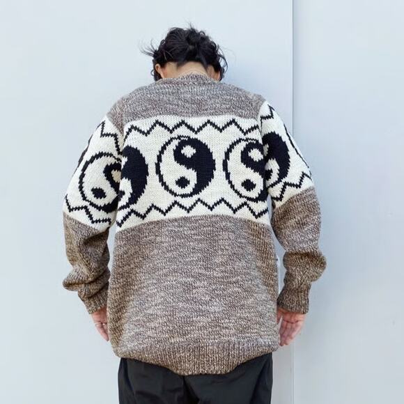 Black Weirdos | Yin Yang Sweater Oatmeal Hand Knit Intarsia Chunky Crew Neck M - Picture 1 of 15